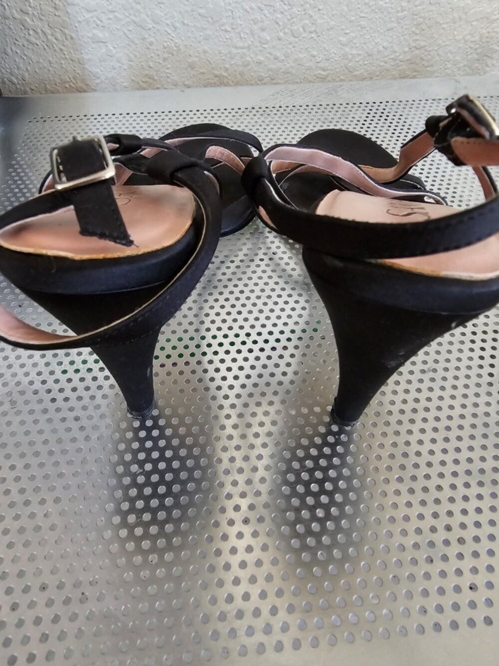 Sam & Libby Black Strappy Heels Shoes Women's Size 7.5 Open Toe - Picture 4 of 7